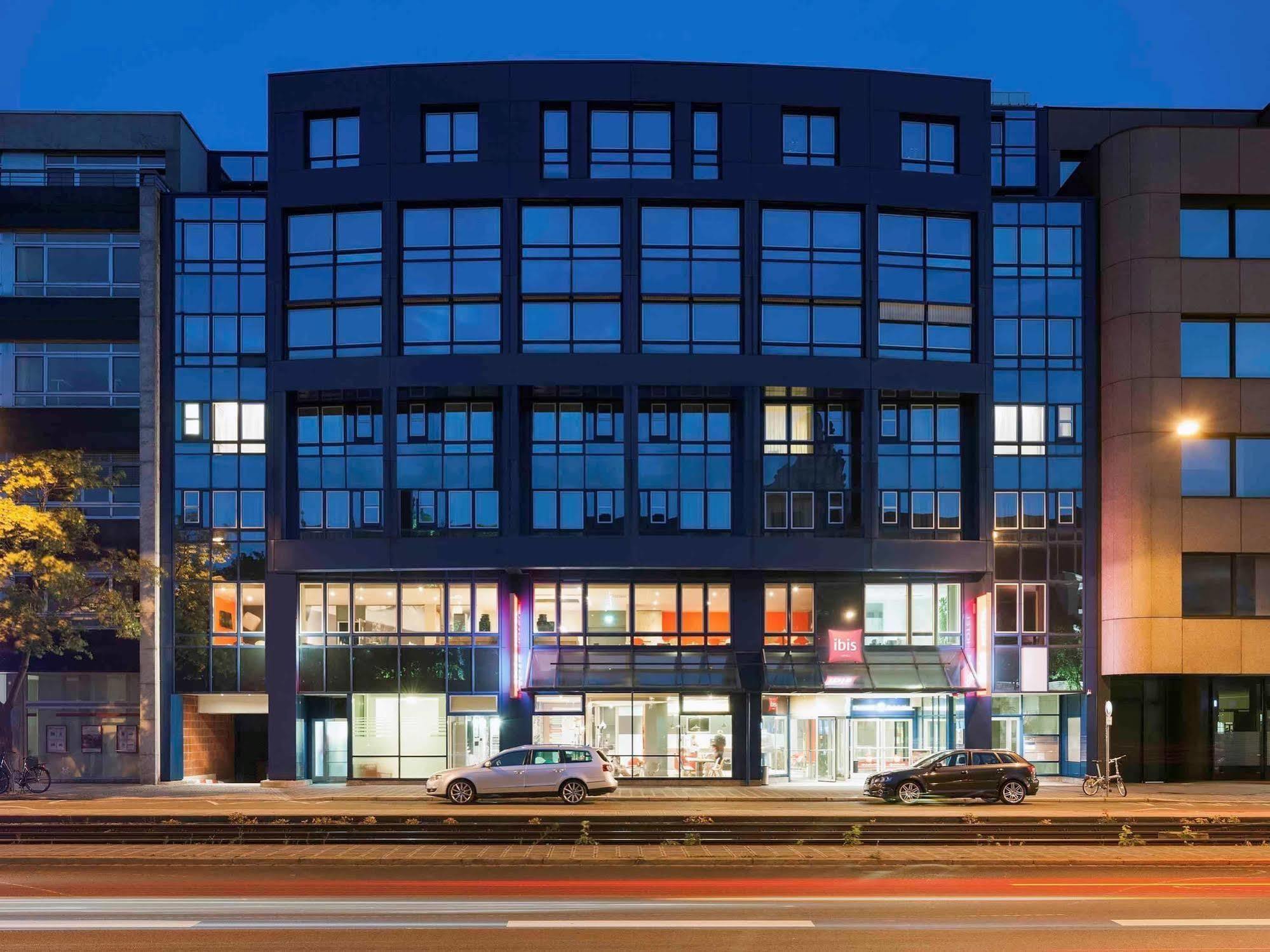 Ibis Nuernberg Hauptbahnhof Hotel Exterior photo